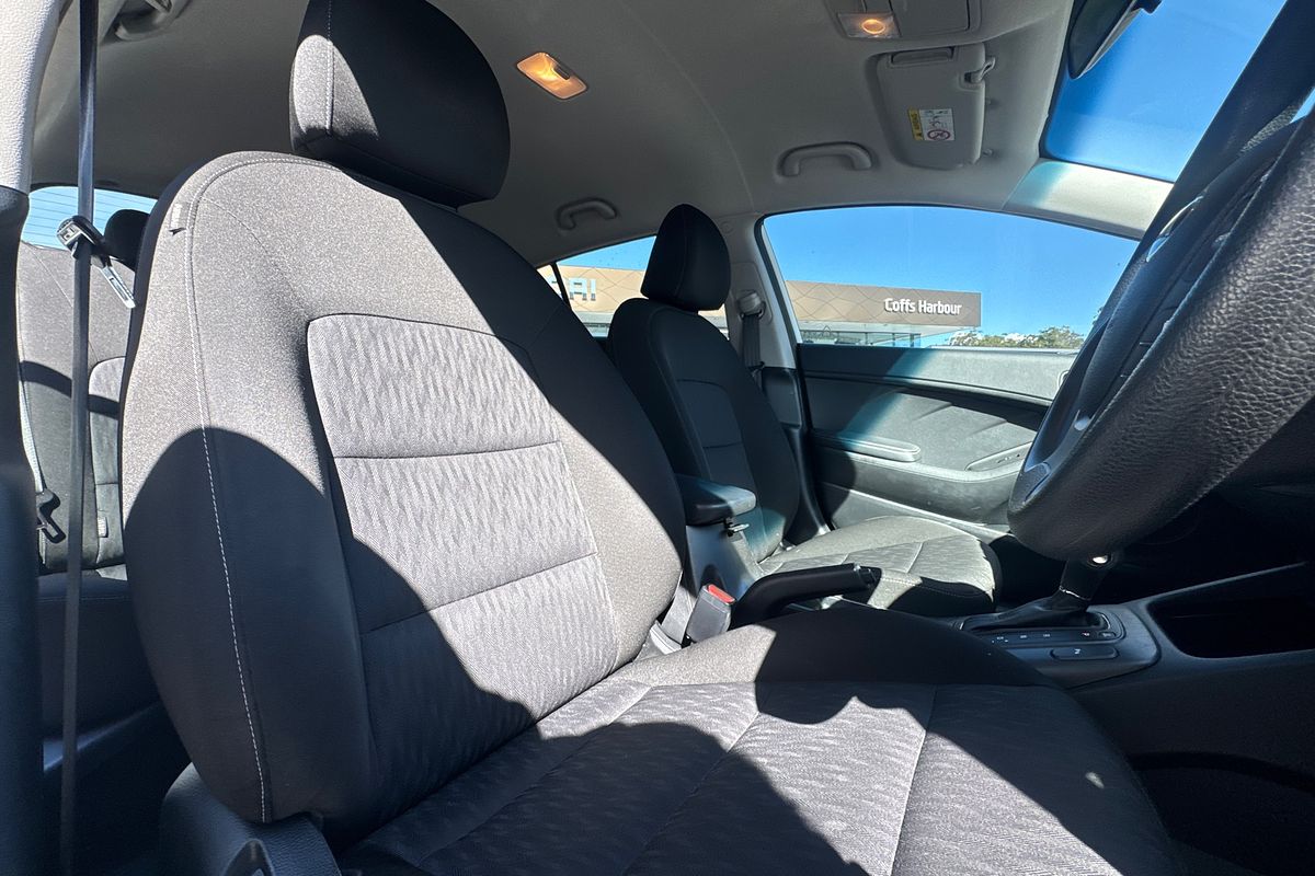 2015 Kia Cerato S YD