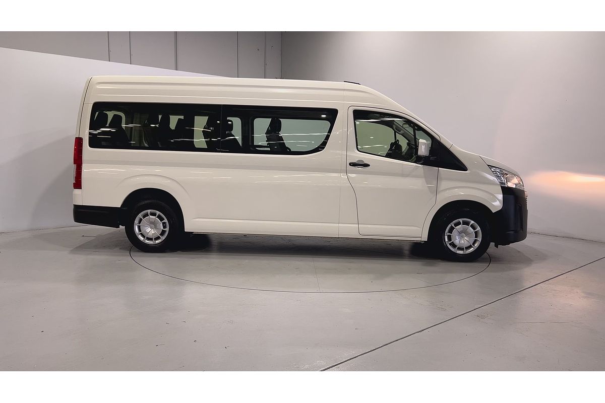 2022 Toyota Hiace Commuter GDH322R