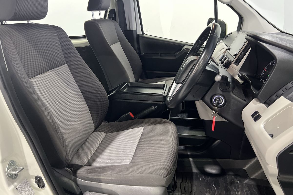 2022 Toyota Hiace Commuter GDH322R