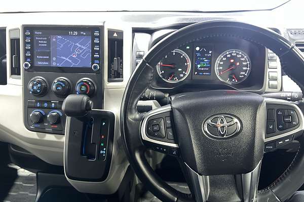 2022 Toyota Hiace Commuter GDH322R