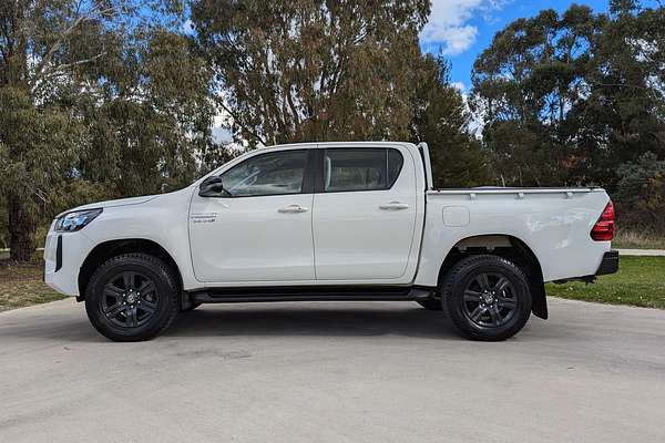 2024 Toyota Hilux SR GUN126R 4X4