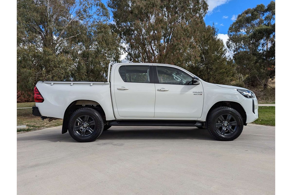 2024 Toyota Hilux SR GUN126R 4X4