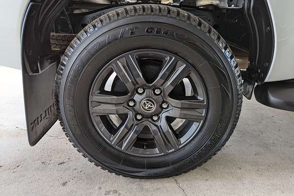 2024 Toyota Hilux SR GUN126R 4X4