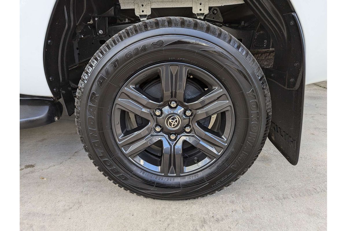 2024 Toyota Hilux SR GUN126R 4X4