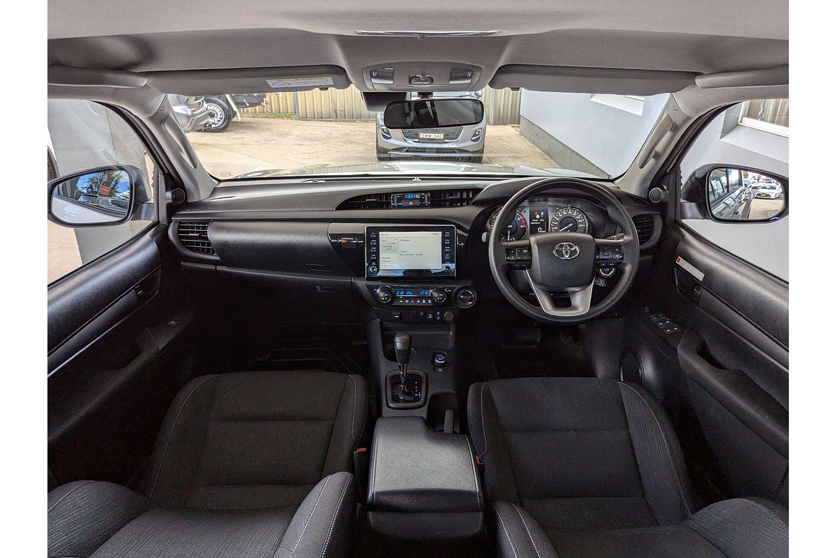 2024 Toyota Hilux SR GUN126R 4X4