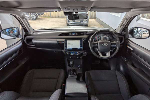 2024 Toyota Hilux SR GUN126R 4X4