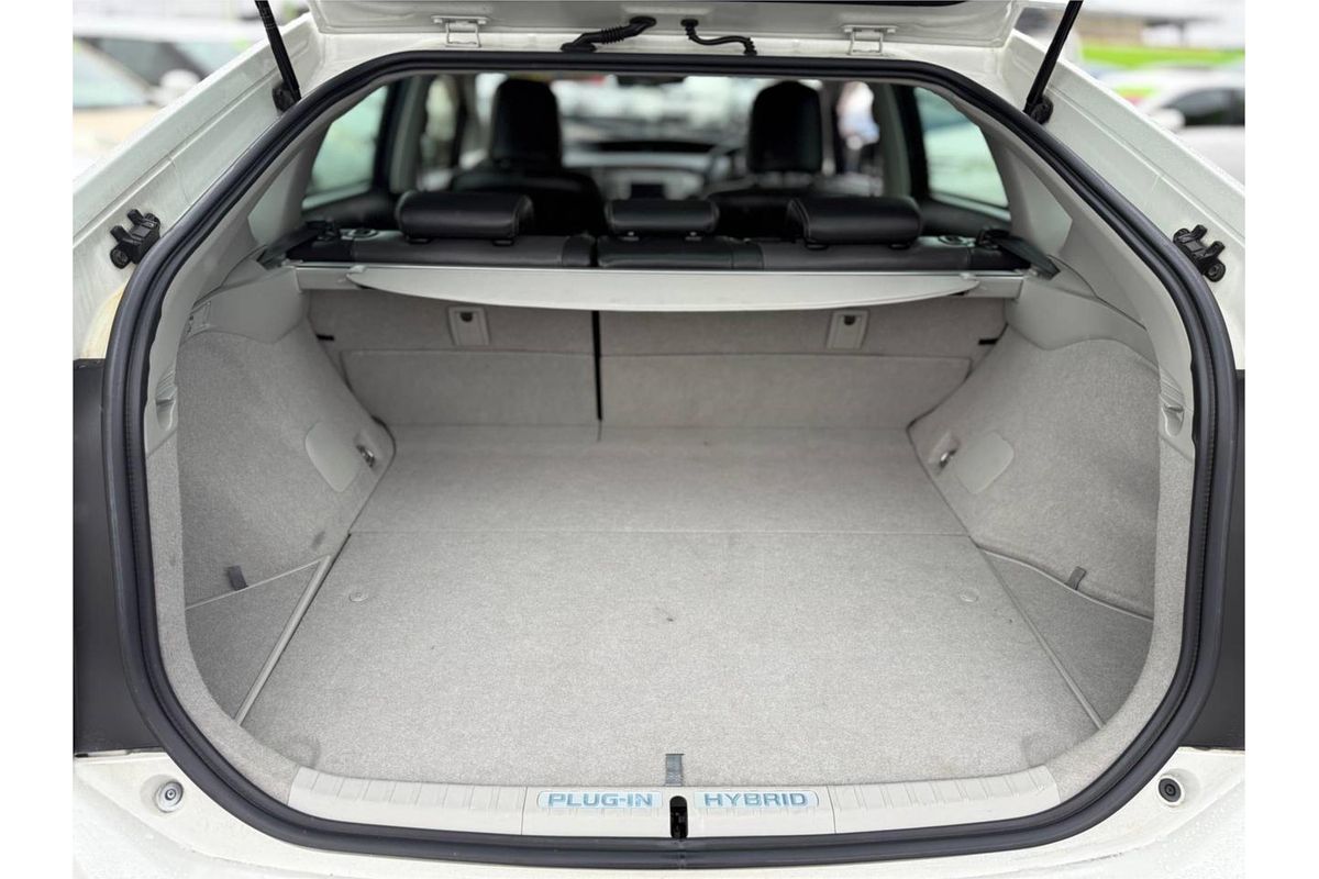 2012 Toyota PRIUS (PHEV) ZVW52