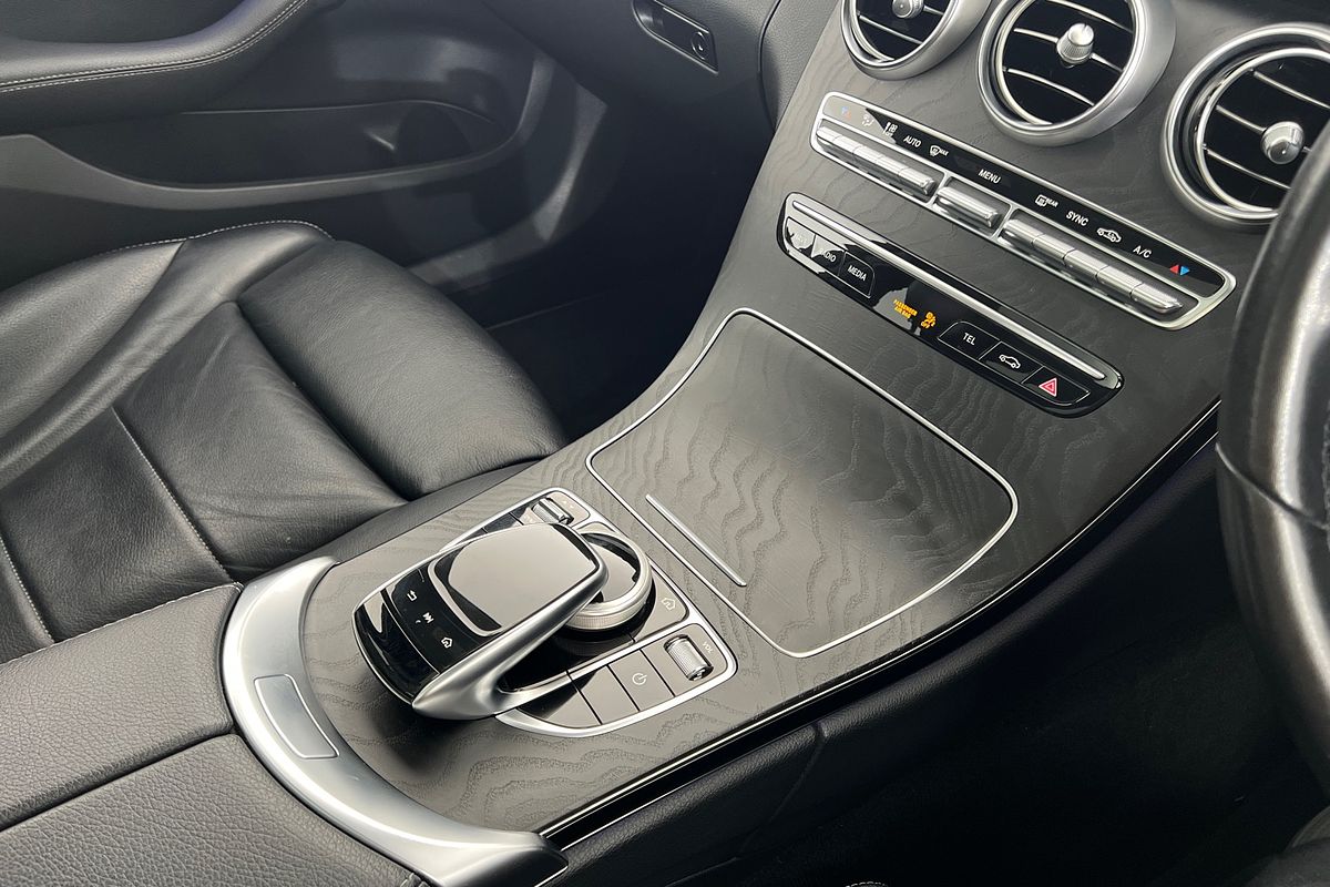 2021 Mercedes-Benz C-Class C300 W205