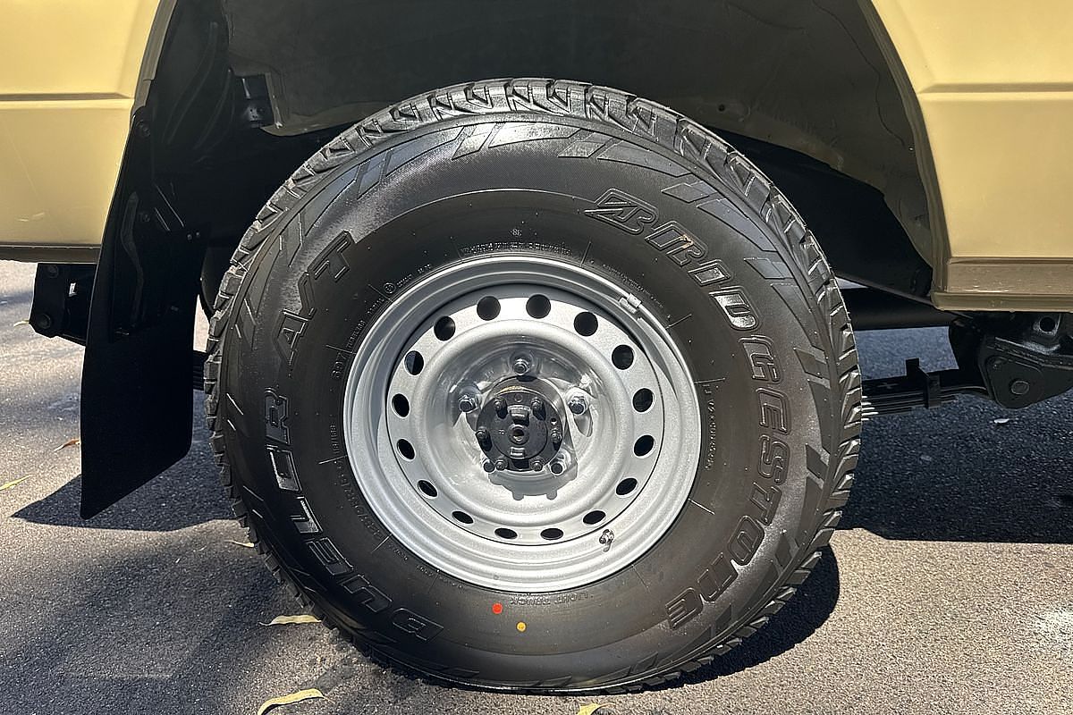 2024 Toyota Landcruiser GXL Troopcarrier VDJL78R