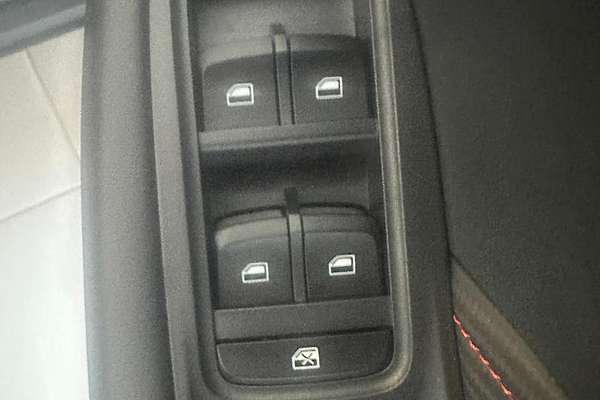 2024 MG ZST Excite