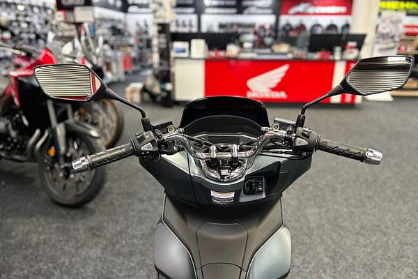 2025 Honda PCX160
