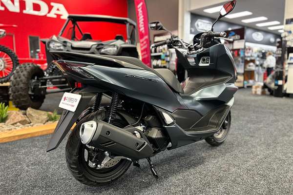 2025 Honda PCX160