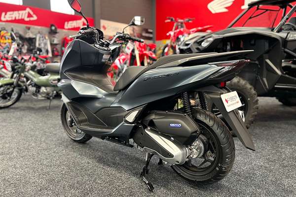 2025 Honda PCX160