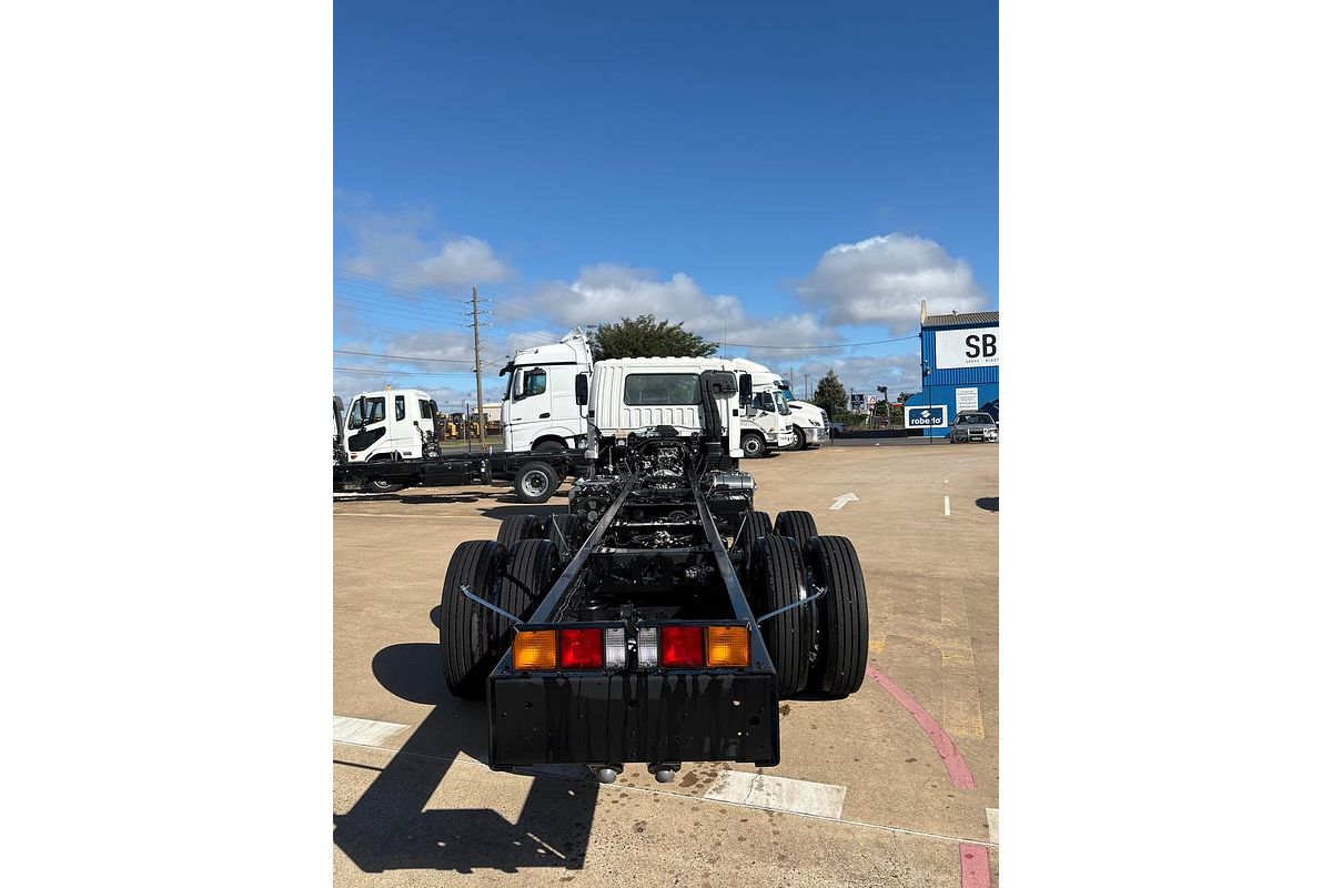 2024 Fuso Fighter 2427