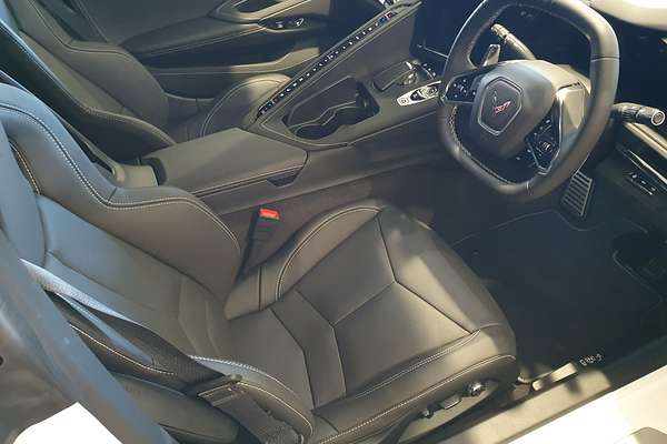 2024 Chevrolet Corvette Stingray 2LT C8
