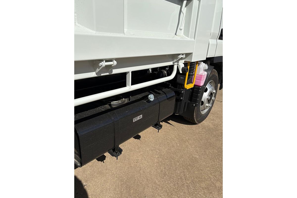 2024 Fuso Canter 815 Wide