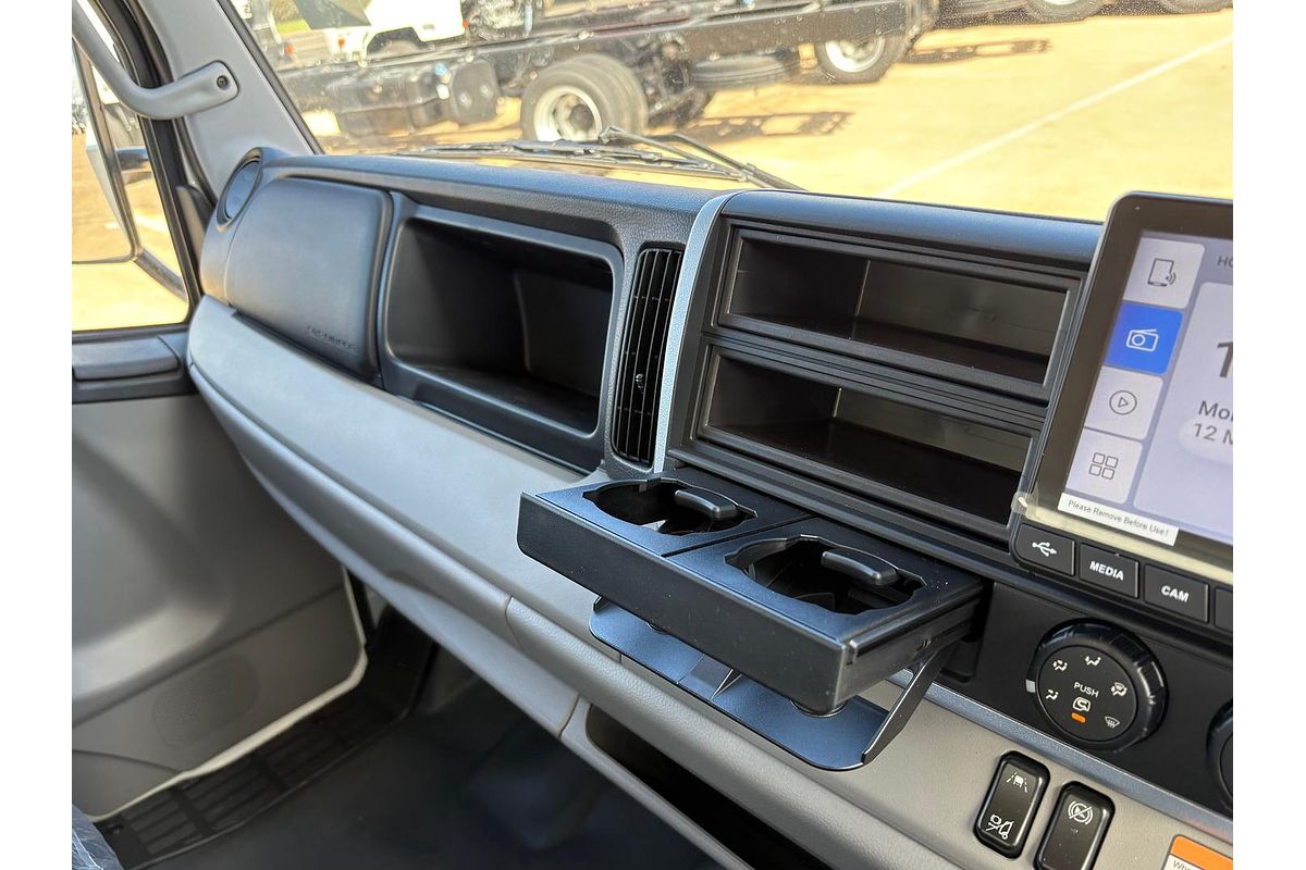2024 Fuso Canter 815 Wide