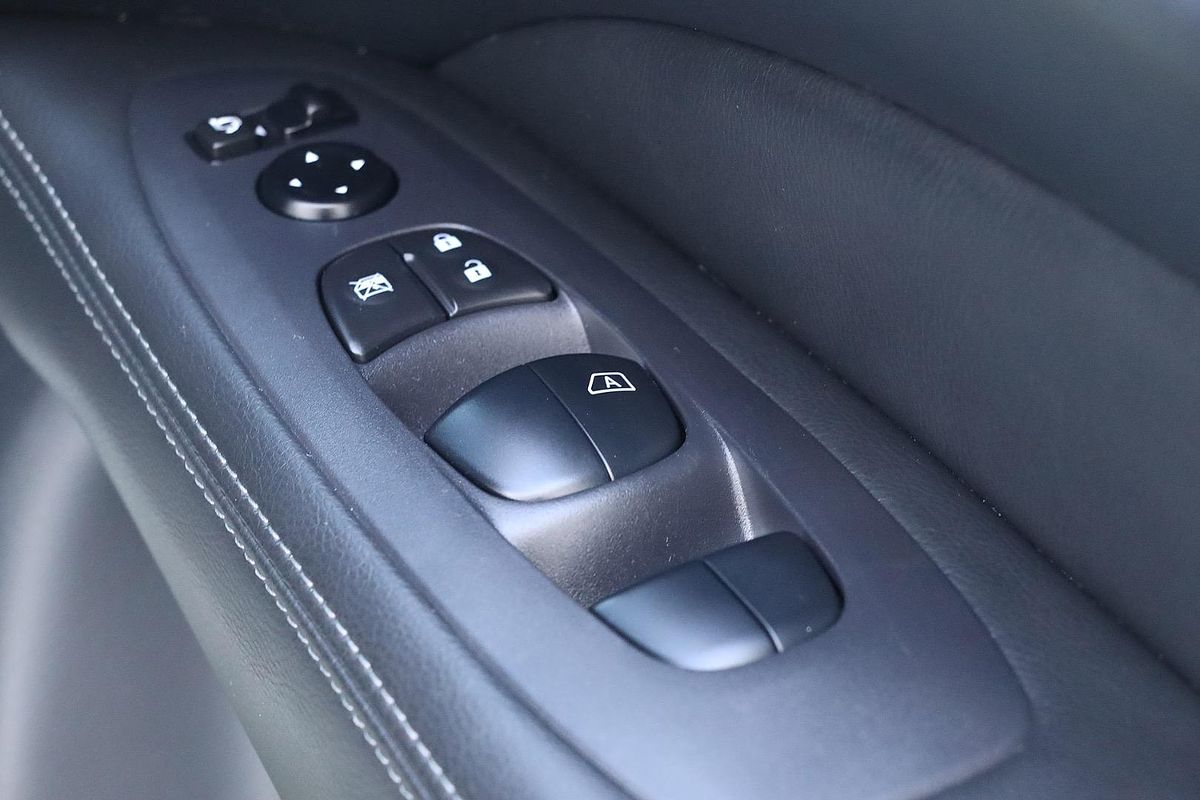 2019 Nissan Pathfinder ST R52 Series III