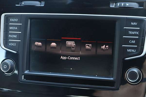 2016 Volkswagen Golf 110TSI Highline 7