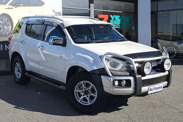 2017 Isuzu MU-X LS-T