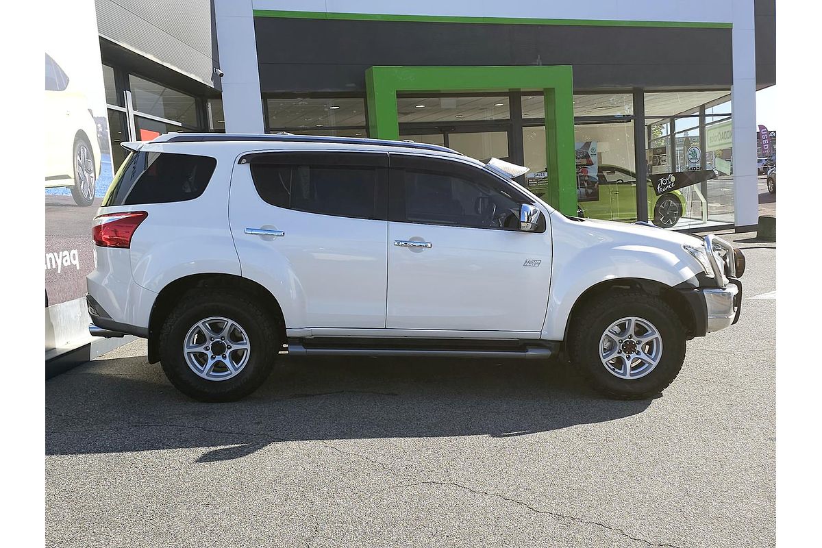 2017 Isuzu MU-X LS-T