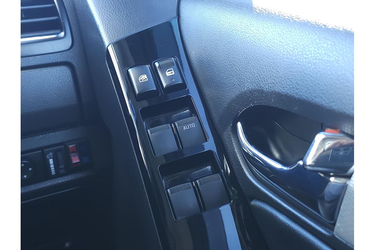 2017 Isuzu MU-X LS-T