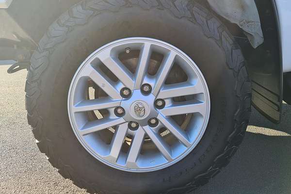 2014 Toyota Hilux SR5 KUN26R 4X4