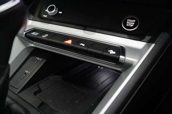 2020 Audi Q3 35 TFSI S line F3