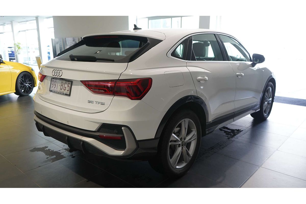2020 Audi Q3 35 TFSI S line F3