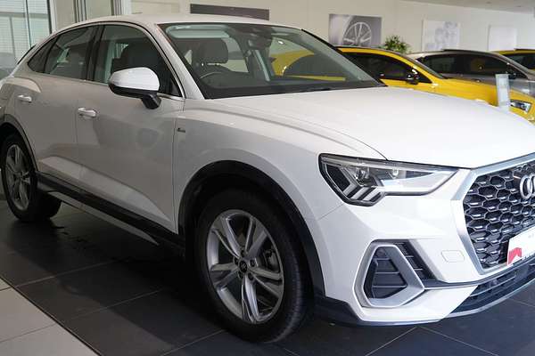 2020 Audi Q3 35 TFSI S line F3