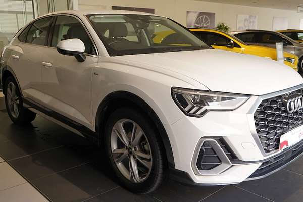 2020 Audi Q3 35 TFSI S line F3