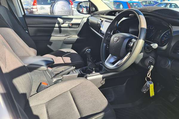 2019 Toyota Hilux SR GUN126R 4X4