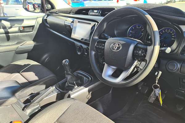 2019 Toyota Hilux SR GUN126R 4X4
