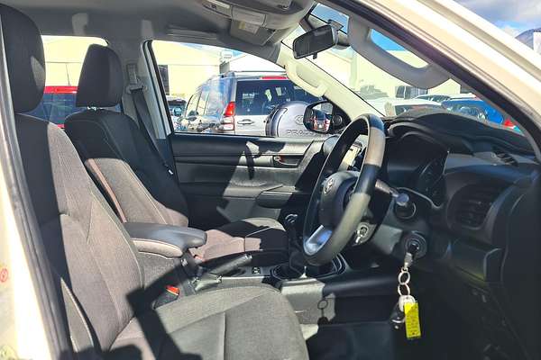 2019 Toyota Hilux SR GUN126R 4X4