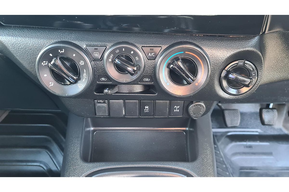 2019 Toyota Hilux SR GUN126R 4X4