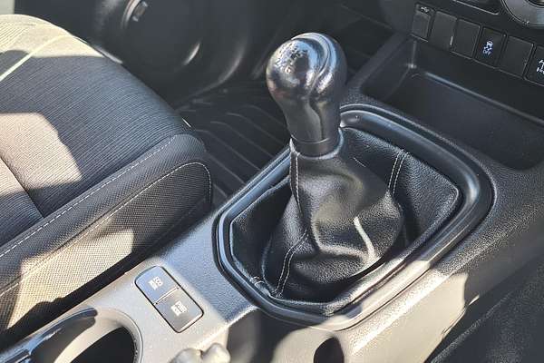 2019 Toyota Hilux SR GUN126R 4X4