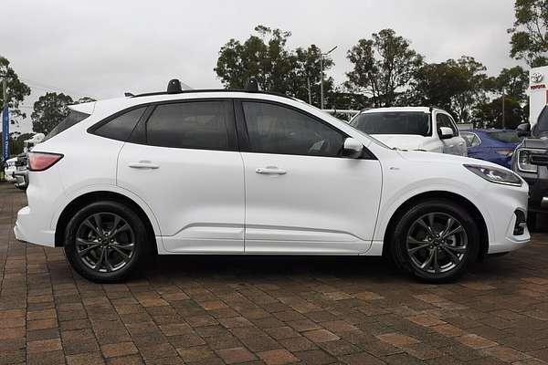 2022 Ford Escape ST-Line ZH