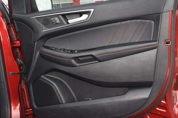 2019 Ford Endura ST-Line CA