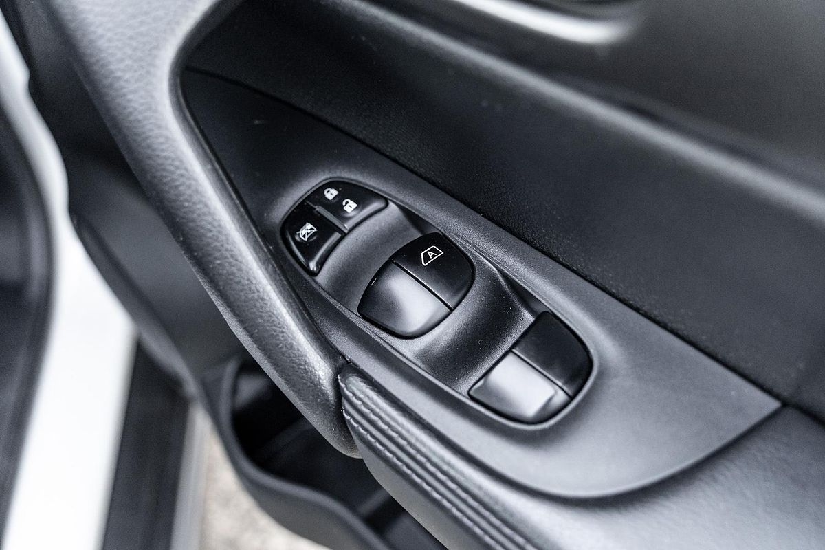 2016 Nissan X-TRAIL ST-L N-SPORT Black T32