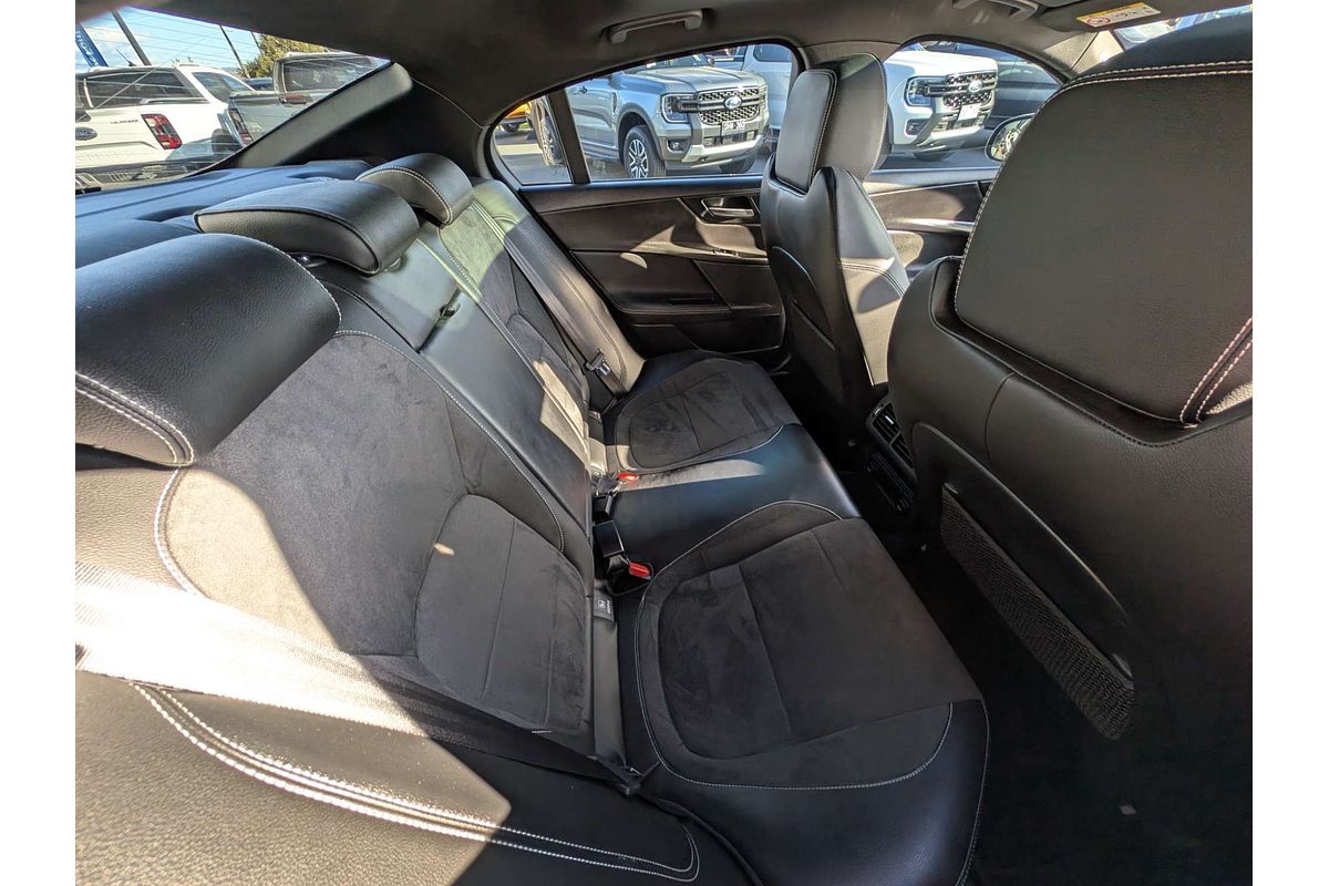 2015 Jaguar XE S X760