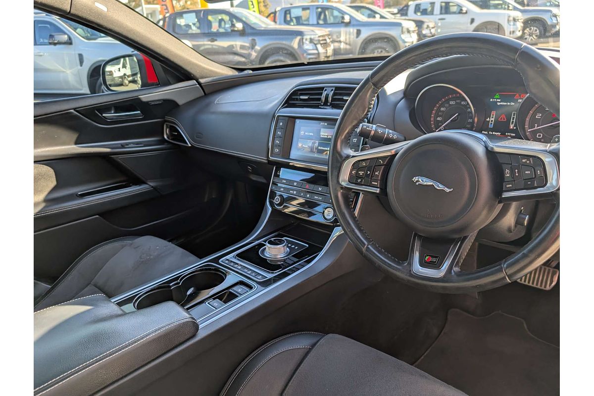 2015 Jaguar XE S X760