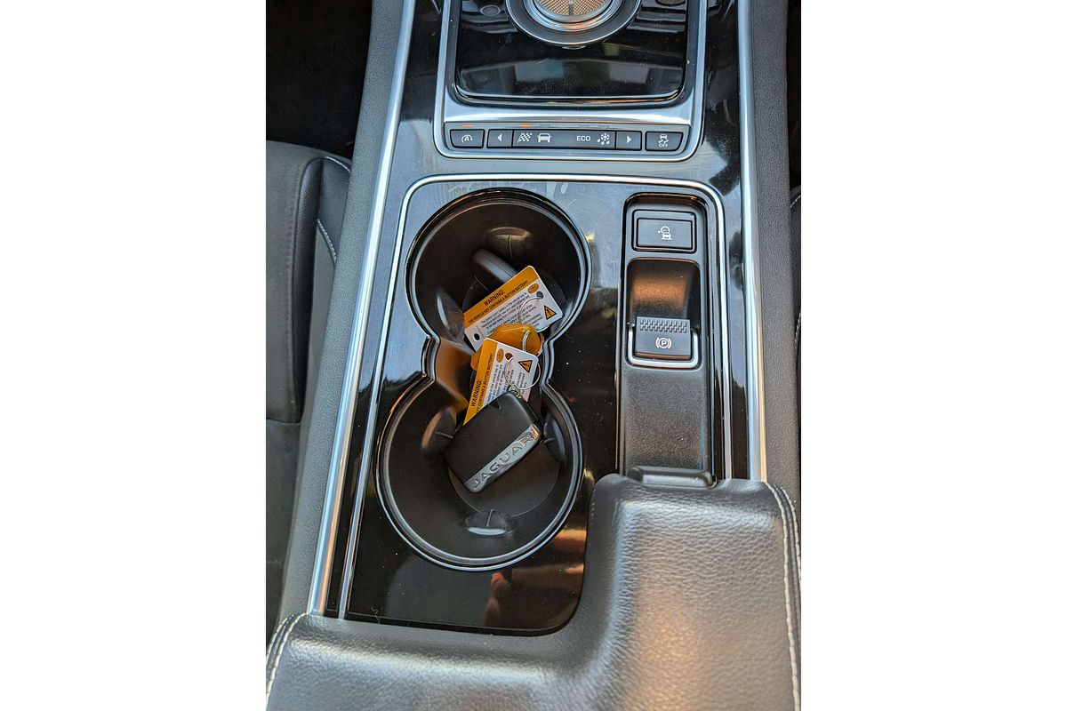 2015 Jaguar XE S X760