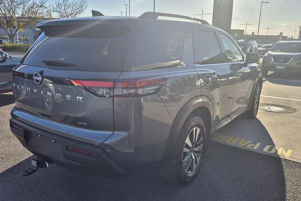 2024 Nissan Pathfinder Ti R53