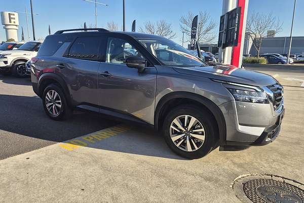2024 Nissan Pathfinder Ti R53