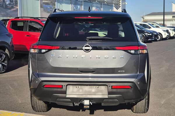 2024 Nissan Pathfinder Ti R53