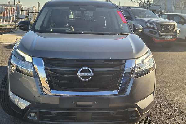 2024 Nissan Pathfinder Ti R53