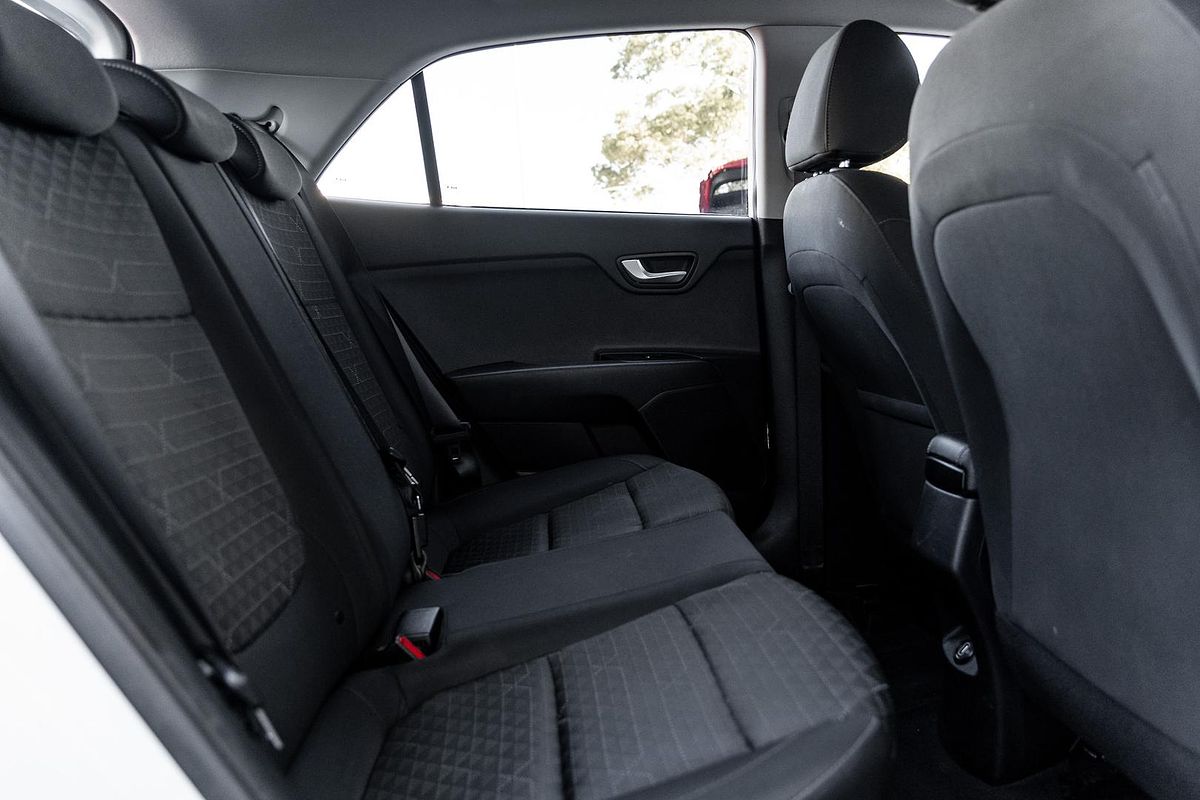2022 Kia Rio S YB