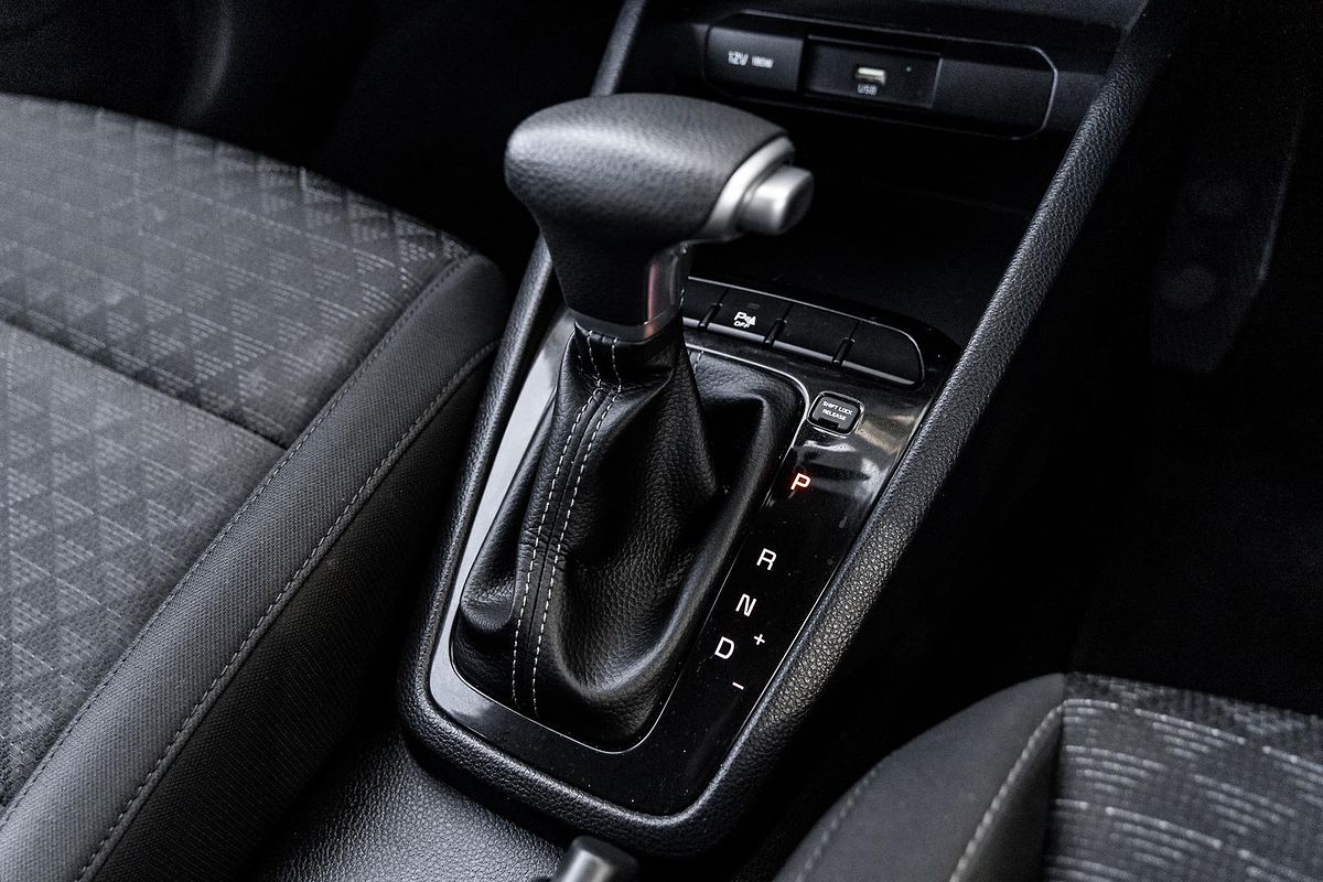 2022 Kia Rio S YB