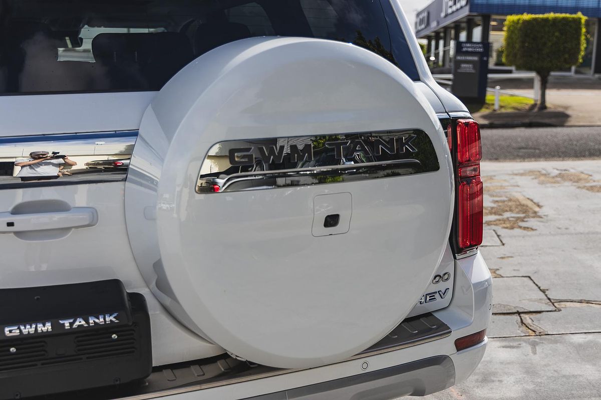 2024 GWM Tank 500 Lux Hybrid P03