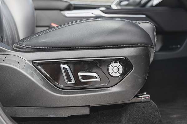 2024 GWM Tank 500 Lux Hybrid P03